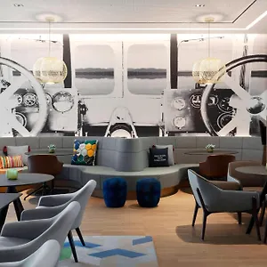 Отель Courtyard By Marriott Oberpfaffenhofen Munich South